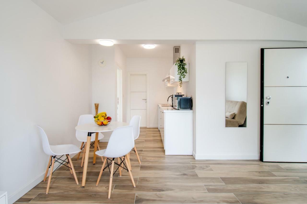 Apartments Mijo Dugi Rat Εξωτερικό φωτογραφία