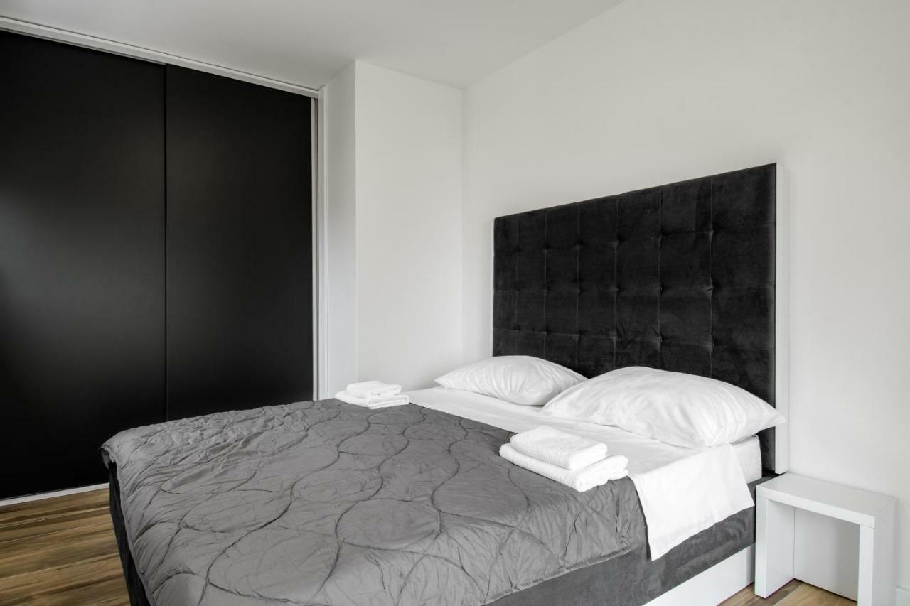 Apartments Mijo Dugi Rat Εξωτερικό φωτογραφία