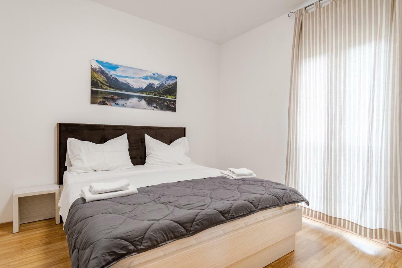 Apartments Mijo Dugi Rat Εξωτερικό φωτογραφία