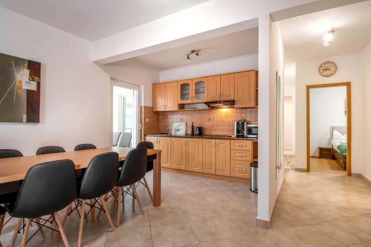 Apartments Mijo Dugi Rat Εξωτερικό φωτογραφία