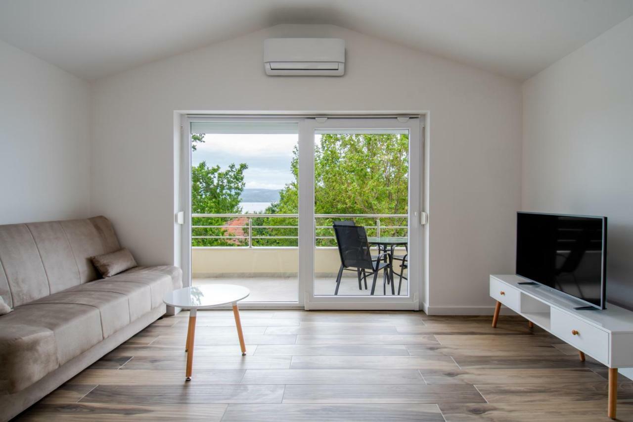 Apartments Mijo Dugi Rat Εξωτερικό φωτογραφία
